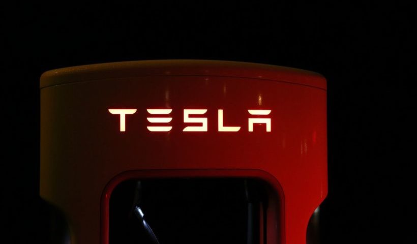 Tesla's Sec Deal Provides Ammunition for U.s. Probe, Investor Lawsuits